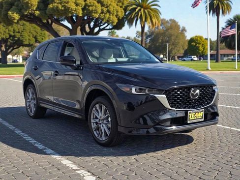 New 2025 MAZDA CX-5 AWD 2.5 S w/ Premium Plus Pkg image 4