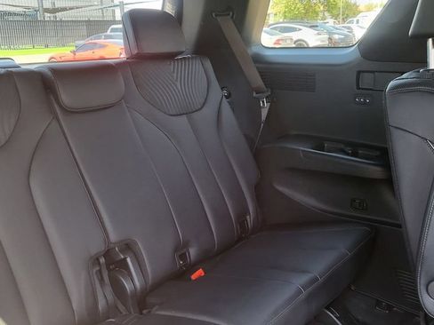Used 2025 Hyundai Palisade Calligraphy FWD image 25
