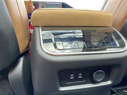 Used 2026 INFINITI QX80 Luxe AWD/4WD image 37