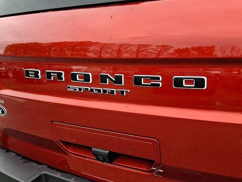 Certified 2022 Ford Bronco Sport Outer Banks w/ Tech Package AWD/4WD image 39