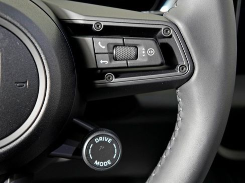 New 2026 Porsche Macan 4 Electric image 25