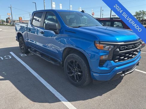 Used 2024 Chevrolet Silverado 1500 Custom w/ Turbomax Blackout Package AWD/4WD image 7