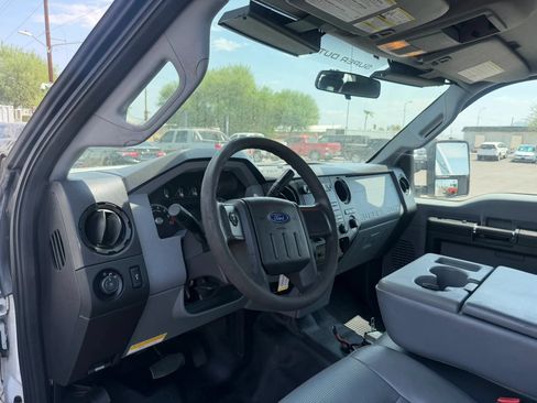 Used 2014 Ford F250 XL w/ Power Equipment Group RWD image 22