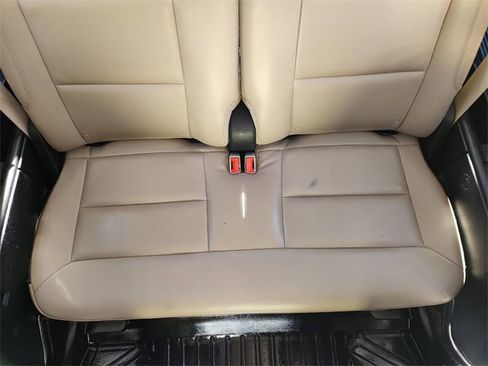 Used 2021 Ford Explorer XLT w/ Equipment Group 202A image 35