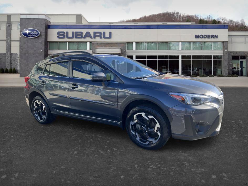 Used 2022 Subaru Crosstrek 2.5i Limited w/ Moonroof Package 2 AWD/4WD image 3
