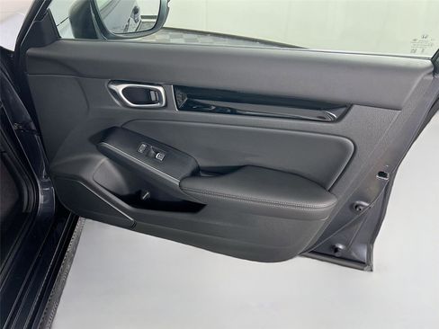 Used 2024 Honda Civic Touring image 29