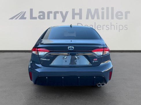 Used 2025 Toyota Corolla SE image 4