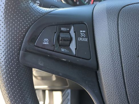 Used 2020 Chevrolet Trax LT FWD image 25