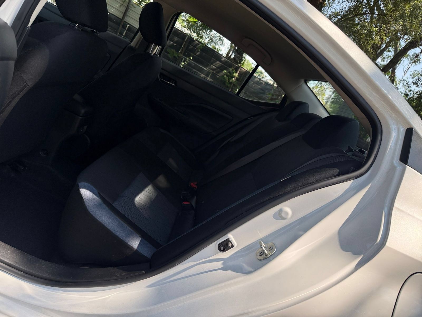 Used 2025 Nissan Versa SV FWD image 22