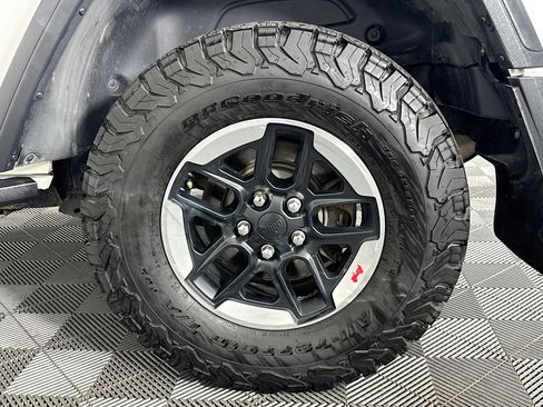 Used 2020 Jeep Wrangler Rubicon w/ Uconnect 4C Nav & Sound Group image 32