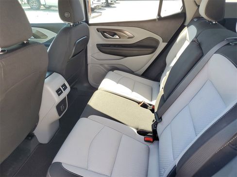 Certified 2022 GMC Terrain SLE w/ Driver Convenience Package image 12