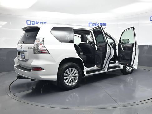 Used 2019 Lexus GX 460 Premium AWD/4WD image 57