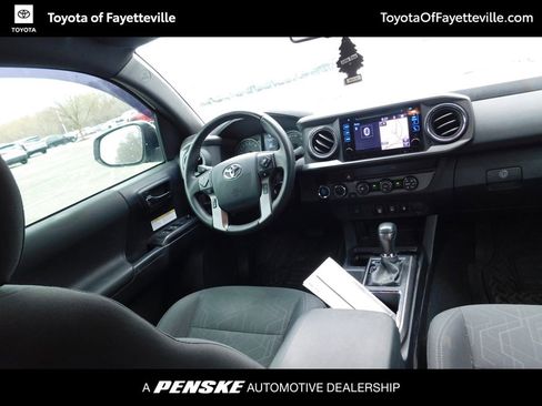 Used 2019 Toyota Tacoma TRD Off-Road image 5