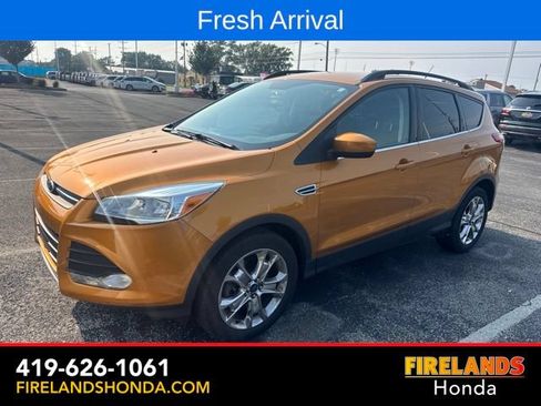 Used 2016 Ford Escape SE w/ SE Leather Comfort Package AWD/4WD image 2