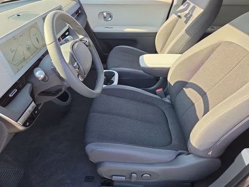 Used 2024 Hyundai Ioniq 5 SEL image 11