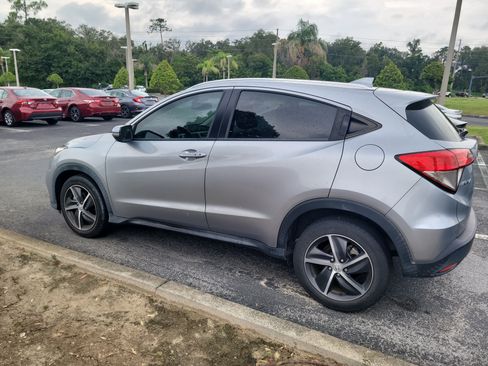 Used 2021 Honda HR-V EX-L image 11