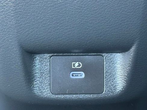 Used 2025 Nissan Versa SR w/ Trunk Package image 21