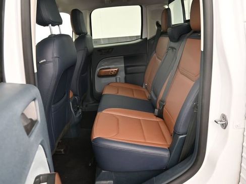 Used 2024 Ford Maverick Lariat image 28