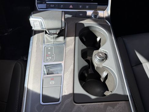 Used 2024 Audi A6 Premium w/ Convenience Package image 29