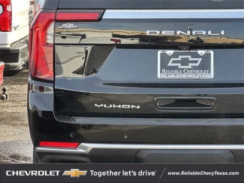 Certified 2025 GMC Yukon Denali image 6