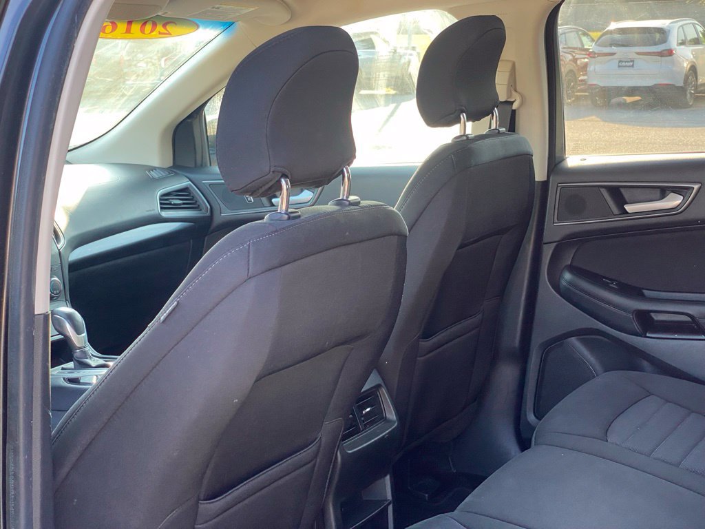 Used 2016 Ford Edge SE FWD image 26