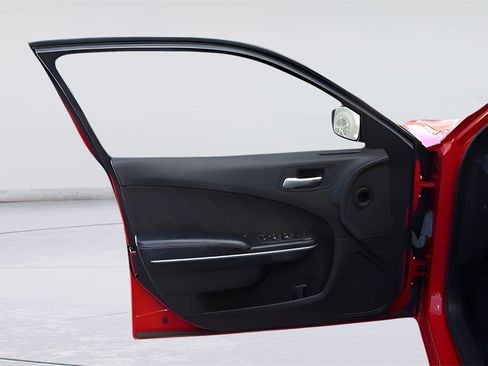 Used 2022 Dodge Charger SXT image 26