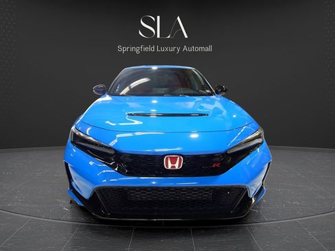 Used 2024 Honda Civic Type R image 3