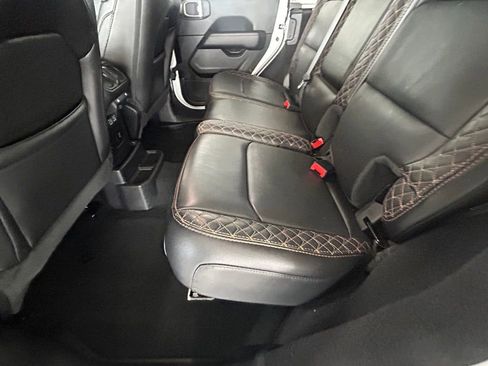 Used 2023 Jeep Wrangler Altitude image 46