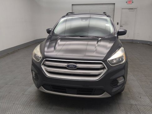 Used 2018 Ford Escape SE w/ Ford Safe & Smart Package FWD image 15