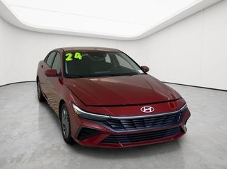Used 2024 Hyundai Elantra SEL FWD video 1