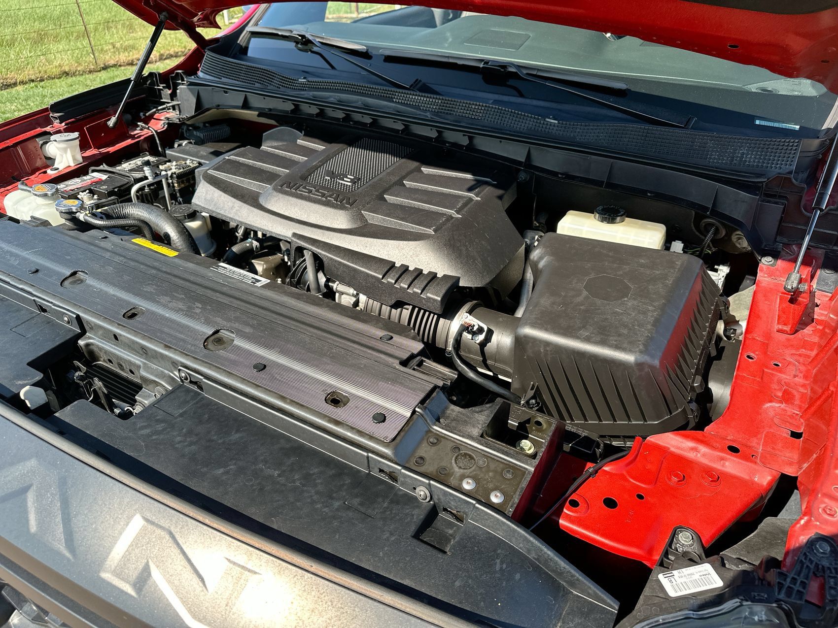 Used 2022 Nissan Titan PRO-4X w/ Pro-4x Utility Package AWD/4WD image 23