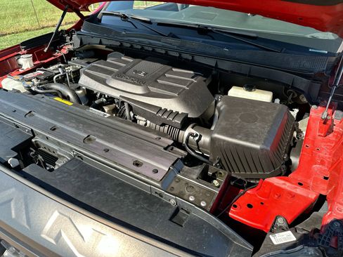 Used 2022 Nissan Titan PRO-4X w/ Pro-4x Utility Package image 23