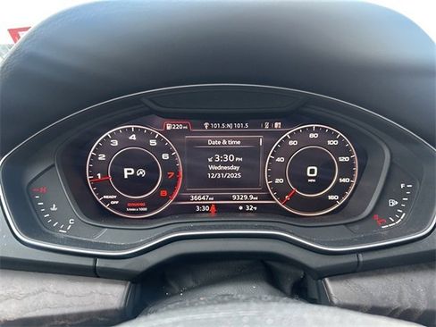 Used 2019 Audi Q5 Prestige w/ Prestige Package image 11