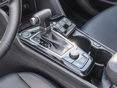 Certified 2023 Kia Sportage EX image 17