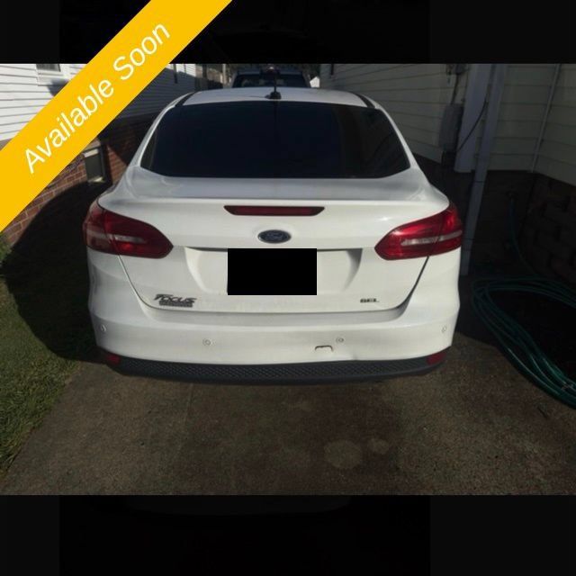 Used 2017 Ford Focus SEL FWD image 4