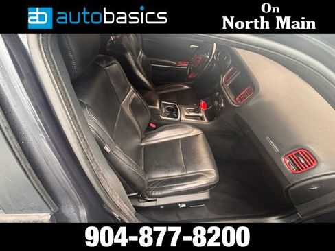 Used 2019 Dodge Charger SXT w/ Leather Interior Group RWD image 7