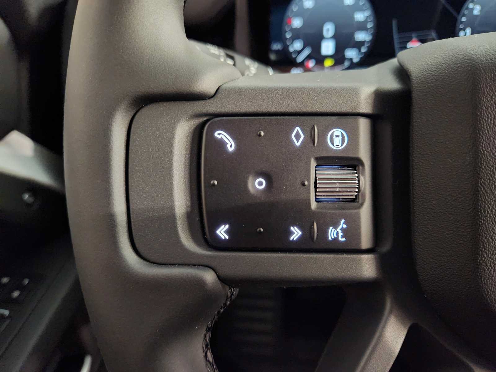 New 2026 Land Rover Defender 110 S AWD/4WD image 27