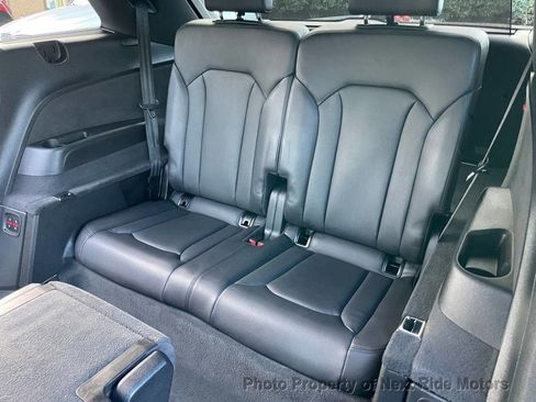 Used 2017 Audi Q7 3.0T Prestige w/ Prestige Package image 13