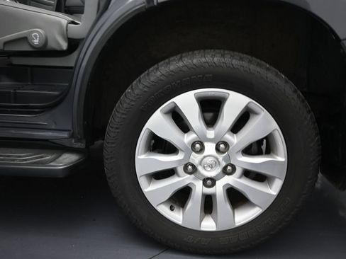 Used 2017 Toyota Sequoia Platinum AWD/4WD image 54