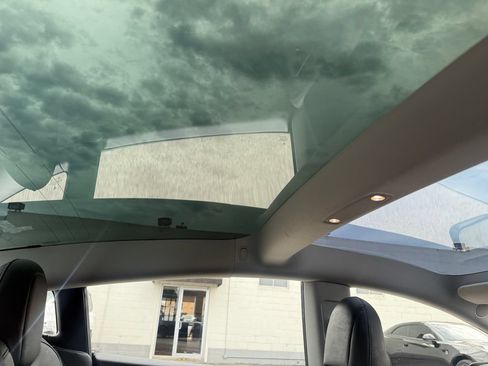 Used 2022 Tesla Model 3 RWD image 30