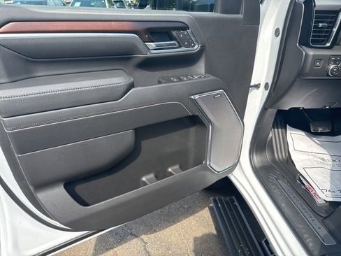 New 2025 GMC Sierra 2500 Denali w/ Denali Reserve Package image 15