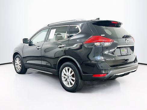Used 2017 Nissan Rogue SV w/ SV Premium Package AWD/4WD image 5