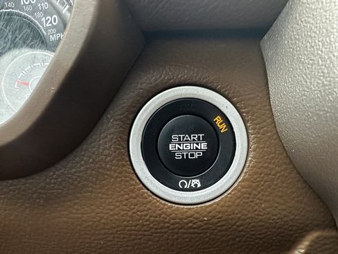 Used 2019 RAM 1500 Laramie image 49