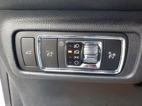 New 2026 Lincoln Corsair Premiere image 14