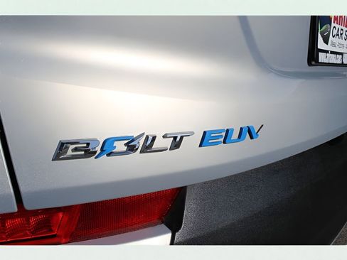 Used 2022 Chevrolet Bolt EUV LT image 29