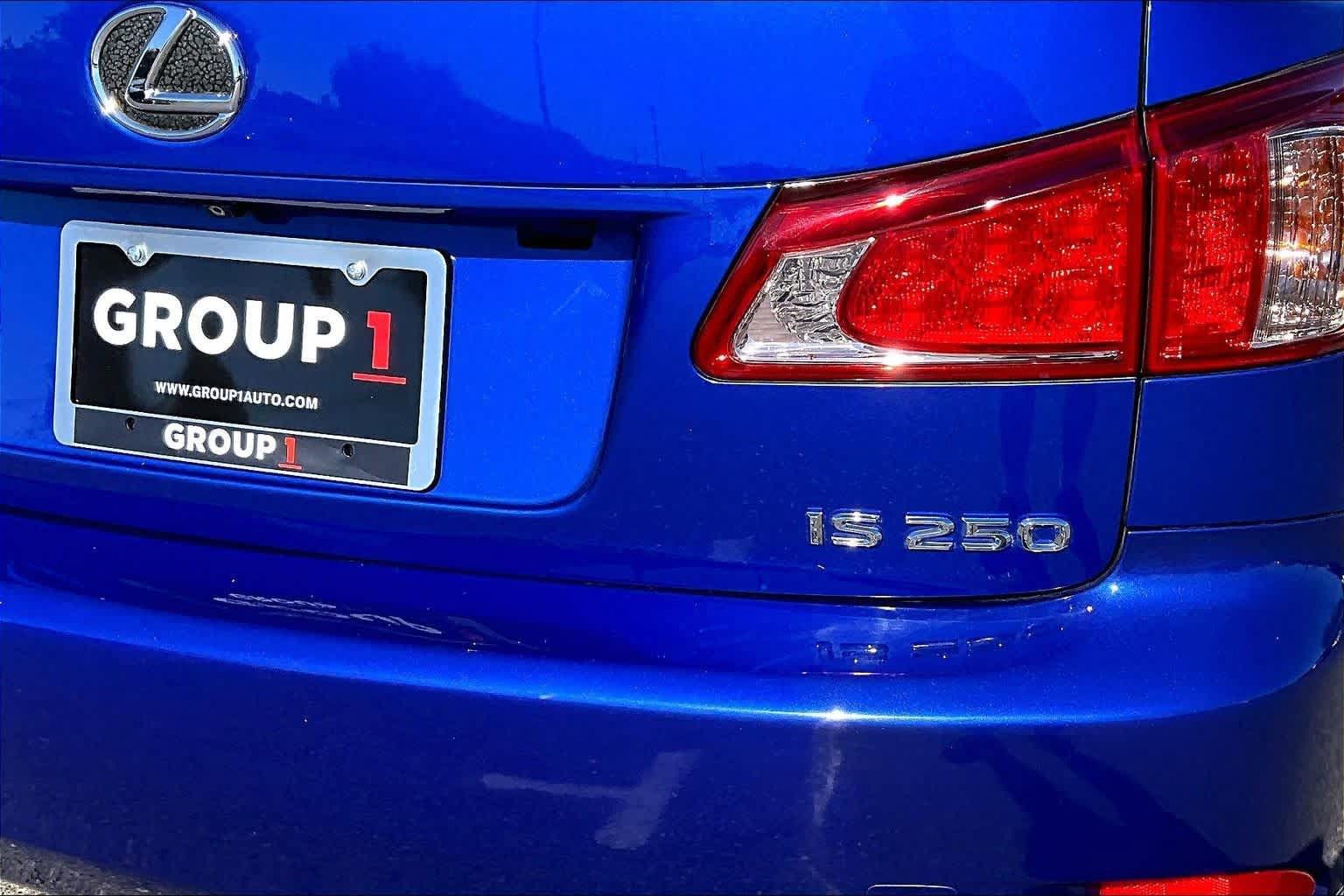 Used 2013 Lexus IS 250 w/ F-Sport Pkg w/Summer Tires RWD image 9
