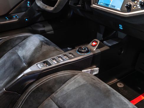 Used 2019 Ford GT image 27