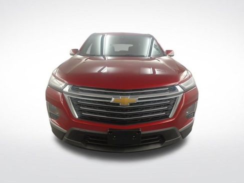Used 2023 Chevrolet Traverse LT FWD image 3
