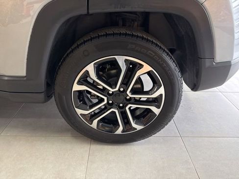 Used 2024 Jeep Compass Limited image 14