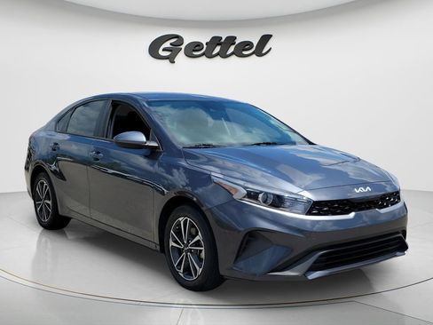 Used 2024 Kia Forte LXS FWD image 7